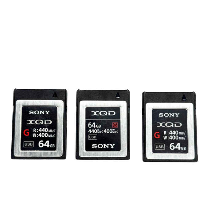 Karta pamięci XQD Sony 64 GB (3 sztuki) + zgrywarka QDA-SB1